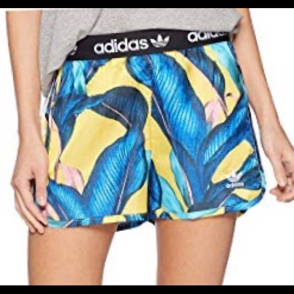 Adidas big leaf farm shorts - Picture 2 of 4